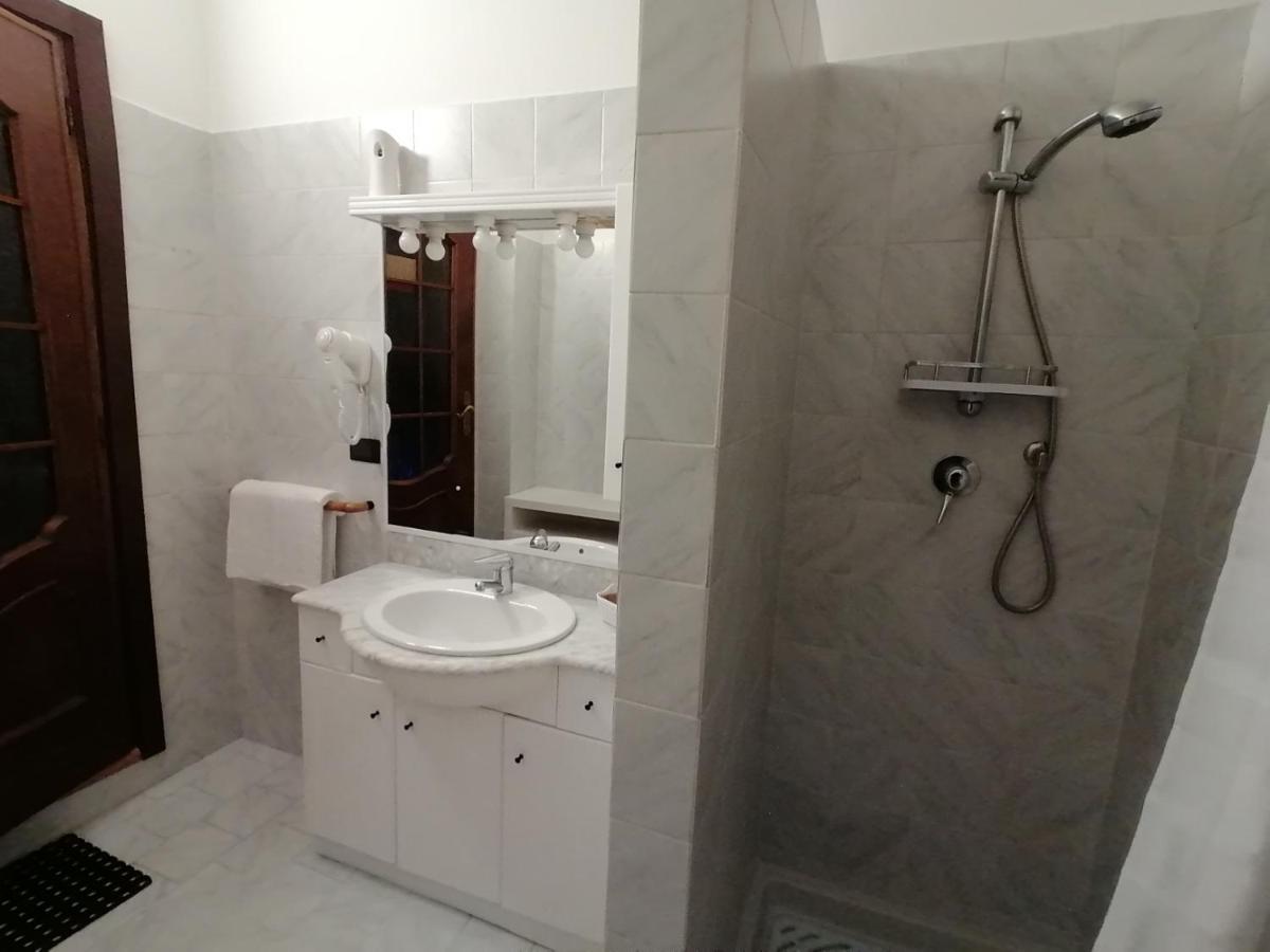 Amo' Le Langhe Panzió Narzole Kültér fotó
