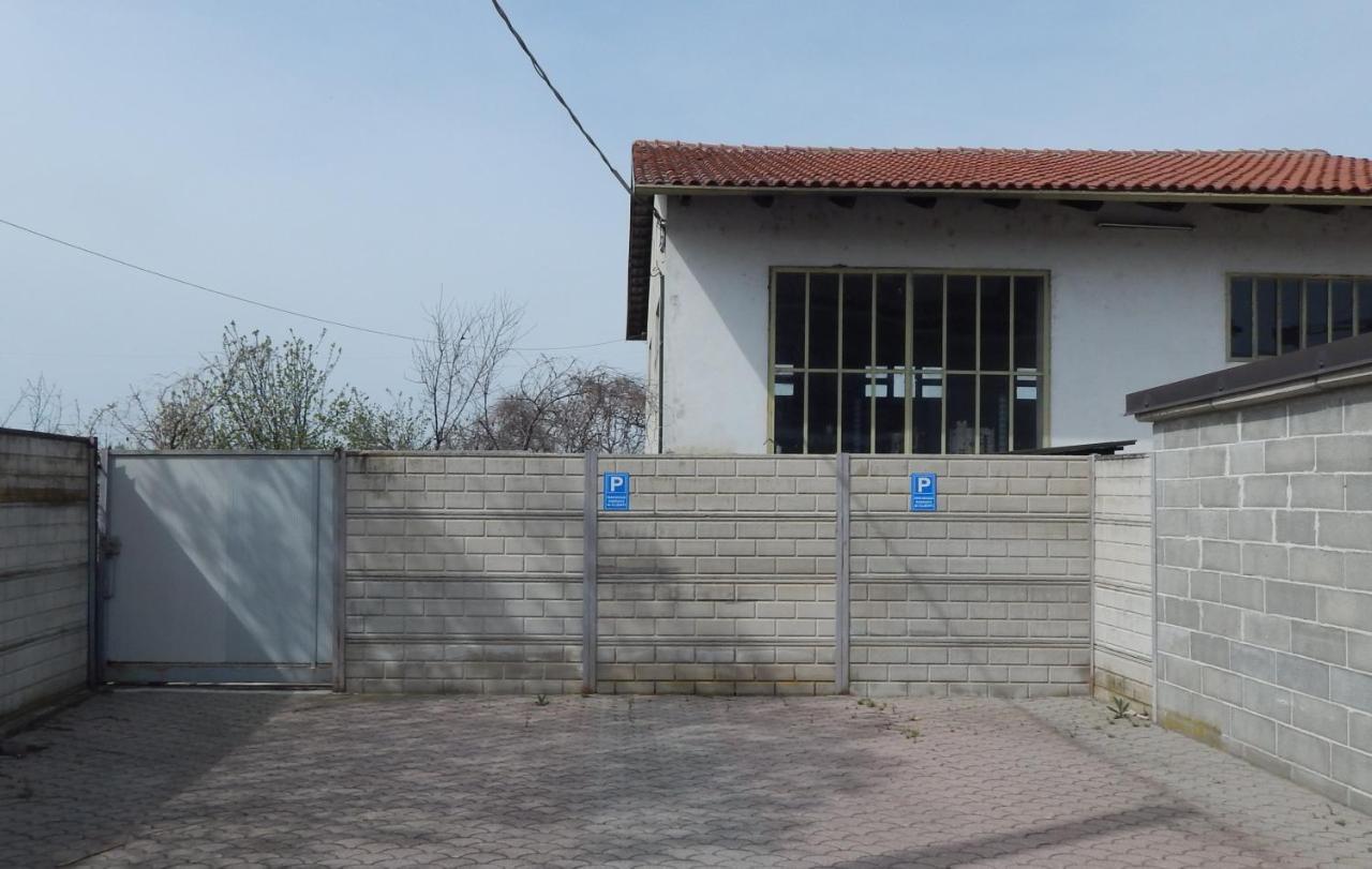 Amo' Le Langhe Panzió Narzole Kültér fotó